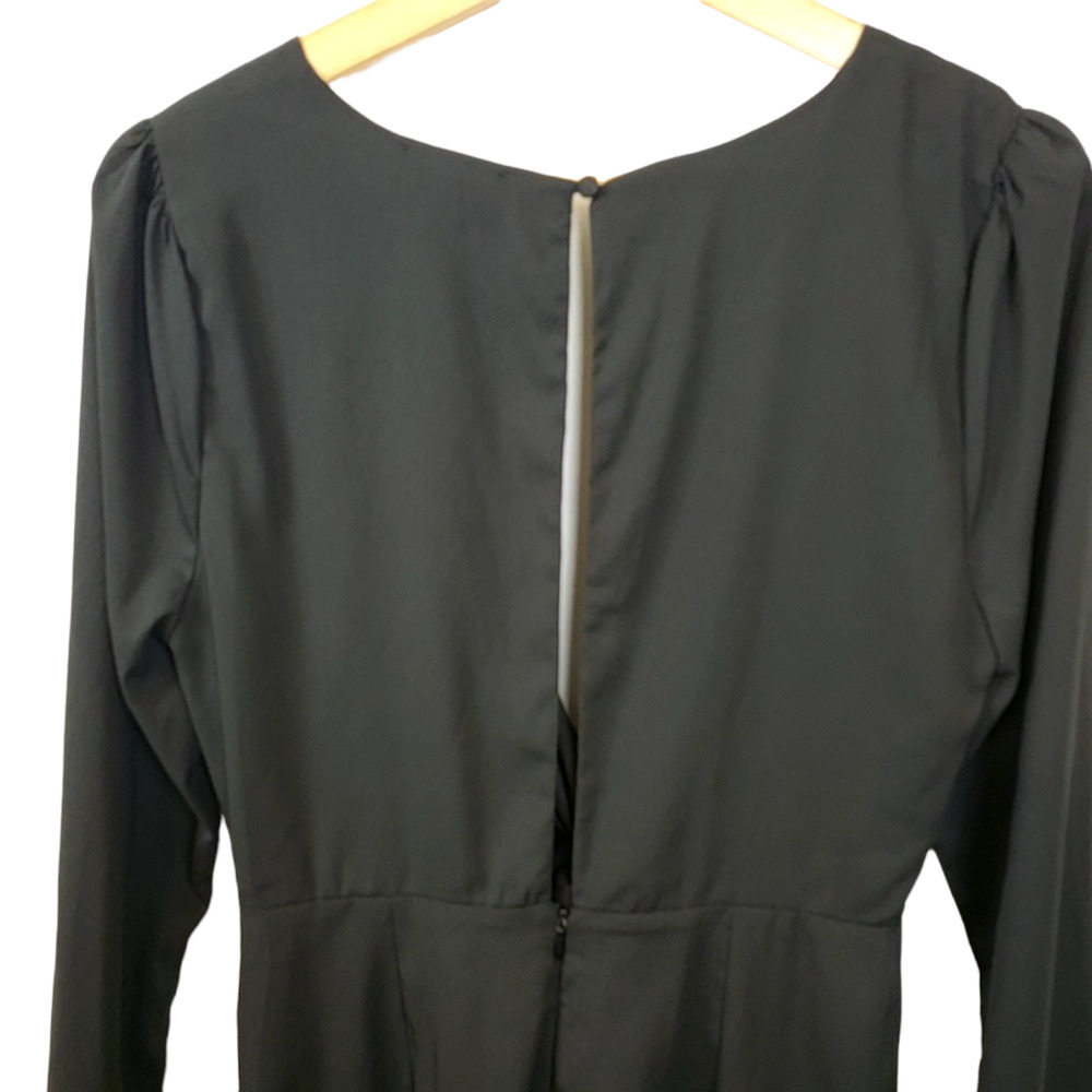 VESTIQUE Speak Easy Black Knotted V Neck Dressy Jumpsuit Women's Size Me… - Picture 8 of 15